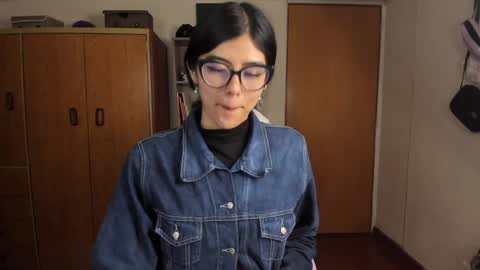 Val  online show from December 2024 02:44:02 AM