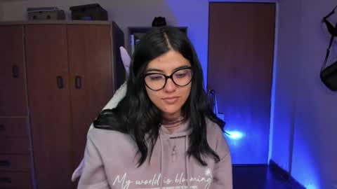 Val  online show from January 2025 01:35:01 AM