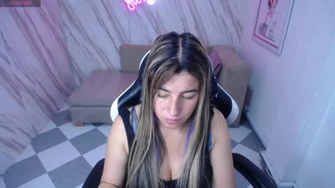 valerie_b online show from January 2025 03:06:02 AM