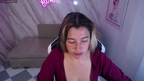 valerie_b online show from February 2025 07:39:01 PM