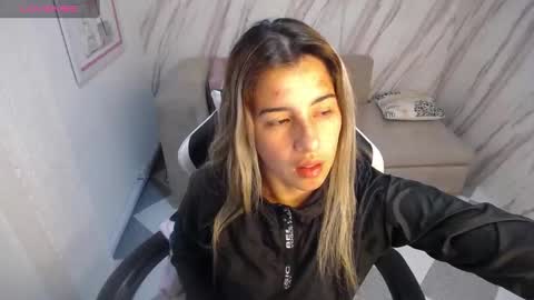 valerie_b online show from February 2025 04:39:02 AM