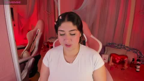 Snapshot of valerie_perez chatting on April 2026 06:55:01 PM vale online show from April 2026 06:55:01 PM