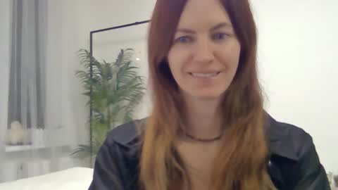 valerie_rose777 online show from December 2025 08:58:01 PM