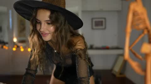 Snapshot of valerieh chatting on October 2025 03:18:01 AM Valerie online show from October 2025 03:18:01 AM