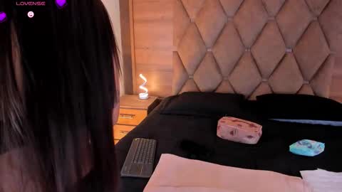 valeriekhaleesi online show from March 2026 08:23:01 PM