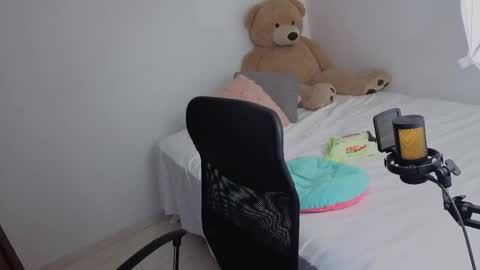 valerihouse_ online show from May 2026 02:07:02 AM