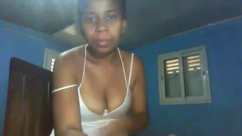 Snapshot of valerinezah chatting on June 2026 12:04:02 PM valerinezah online show from June 2026 12:04:02 PM