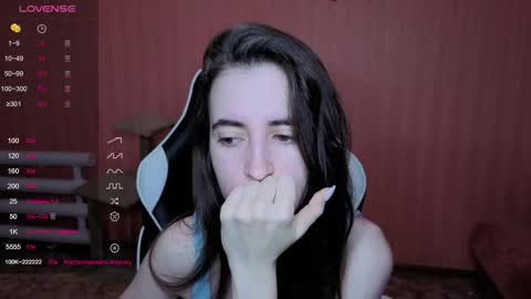 Snapshot of valeritiio chatting on February 2026 02:43:02 AM valeritiio online show from February 2026 02:43:02 AM