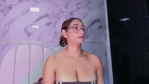 Snapshot of valery_97 chatting on May 2026 03:02:02 AM Valeryn online show from May 2026 03:02:02 AM