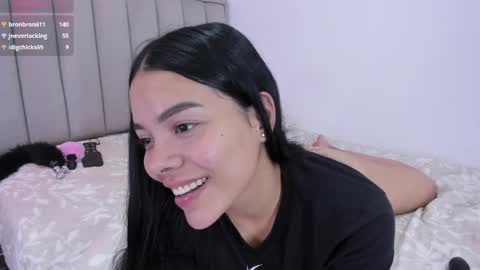 Snapshot of valery__nova chatting on February 2025 09:15:01 PM Cris online show from February 2025 09:15:01 PM