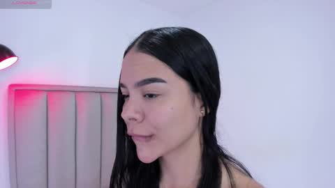 Snapshot of valery__nova chatting on October 2025 02:48:02 AM Cris online show from October 2025 02:48:02 AM