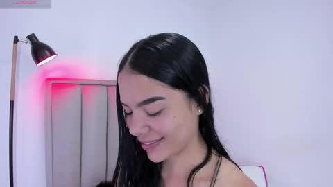 Cris  online show from October 2025 01:30:01 AM