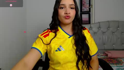 Snapshot of valery_alejo chatting on June 2026 04:35:01 AM valeria online show from June 2026 04:35:01 AM