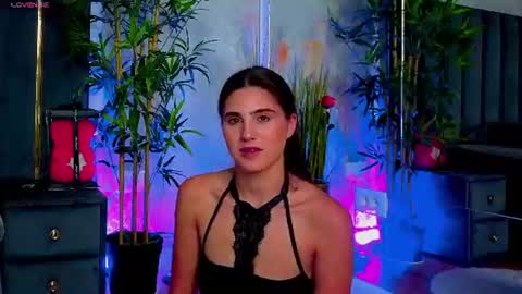 Snapshot of valery_evann chatting on July 2026 06:35:02 PM Valery online show from July 2026 06:35:02 PM