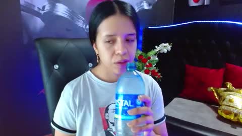 Valeria online show from December 2024 11:44:01 AM