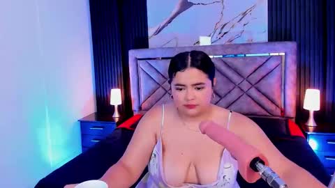 Snapshot of valerymoonlight chatting on March 2026 12:00:02 PM Valery Moon light online show from March 2026 12:00:02 PM