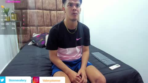 Snapshot of valerystonne_ chatting on December 2024 04:00:02 PM Valery Stonne online show from December 2024 04:00:02 PM