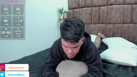 Snapshot of valerystonne_ chatting on February 2025 11:34:02 PM Valery Stonne online show from February 2025 11:34:02 PM