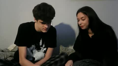 valesios online show from December 2025 10:28:02 PM