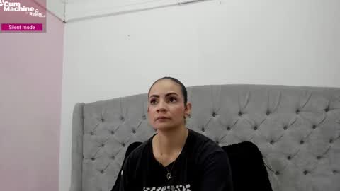 Valesskahall online show from November 2025 12:08:02 PM