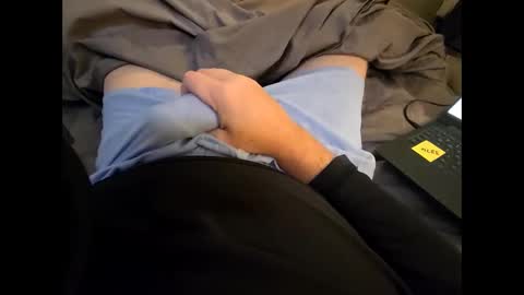 Snapshot of valhal2020 chatting on December 2025 06:47:02 PM Valhal online show from December 2025 06:47:02 PM