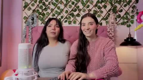 Valkiria and Dione online show from April 2026 01:06:02 PM