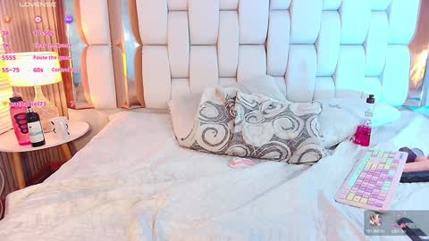 Valkiria moore  online show from January 2025 12:35:02 AM