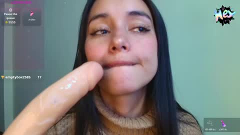 Snapshot of vallery_evanss chatting on May 2026 06:07:02 PM Taty independent account online show from May 2026 06:07:02 PM