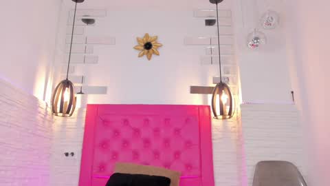 Vallolet Peach  online show from January 2025 02:18:01 PM