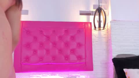 Vallolet Peach  online show from January 2025 02:39:01 PM