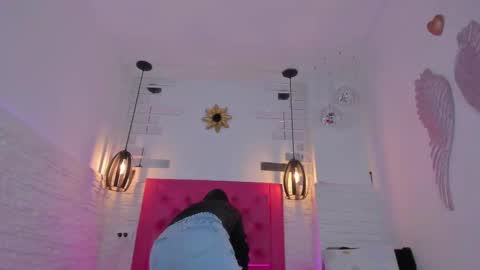 Vallolet Peach  online show from February 2025 11:29:02 AM