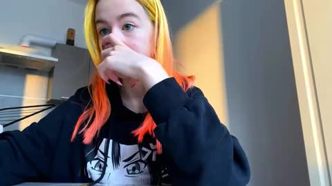 Snapshot of valtopi chatting on February 2026 06:21:01 AM Emily online show from February 2026 06:21:01 AM