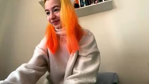 Snapshot of valtopi chatting on February 2026 06:09:01 AM Emily online show from February 2026 06:09:01 AM