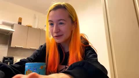 Snapshot of valtopi chatting on February 2026 06:19:01 PM Emily online show from February 2026 06:19:01 PM