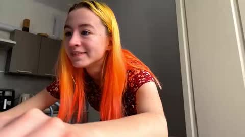 Snapshot of valtopi chatting on February 2026 06:25:02 AM Emily online show from February 2026 06:25:02 AM