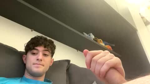 valuxo009 online show from May 2026 05:41:01 PM
