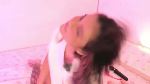 Snapshot of valy_shyness chatting on October 2025 08:30:02 PM valy_shyness online show from October 2025 08:30:02 PM