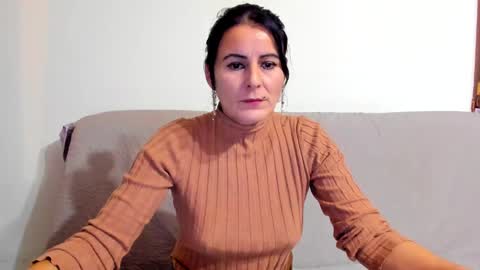 Snapshot of valysexybarbie chatting on December 2024 03:55:01 PM valentina online show from December 2024 03:55:01 PM