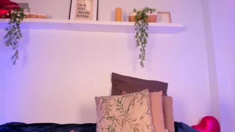 vamp  online show from April 2026 09:26:02 PM