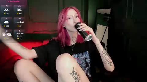 Snapshot of vampray_ chatting on June 2026 10:30:01 PM Leyla online show from June 2026 10:30:01 PM