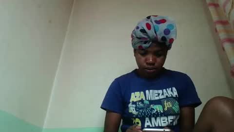 Snapshot of vanafiry chatting on January 2025 04:28:02 AM vanafiry online show from January 2025 04:28:02 AM