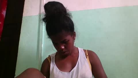 Snapshot of vanafiry chatting on January 2025 08:41:02 AM vanafiry online show from January 2025 08:41:02 AM