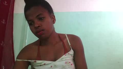 Snapshot of vanafiry chatting on January 2025 05:03:02 AM vanafiry online show from January 2025 05:03:02 AM