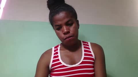 Snapshot of vanafiry chatting on January 2025 04:18:02 AM vanafiry online show from January 2025 04:18:02 AM