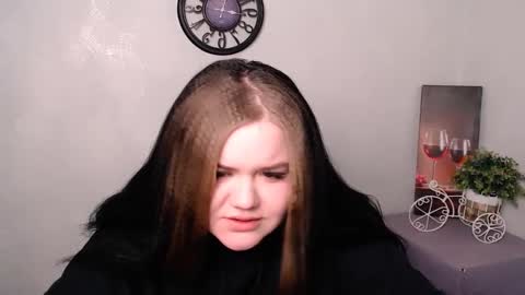 Snapshot of vandaray_ chatting on March 2025 10:56:02 AM Vanda online show from March 2025 10:56:02 AM