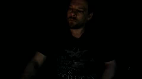 Snapshot of vandonh chatting on April 2026 04:57:02 AM vandonh online show from April 2026 04:57:02 AM