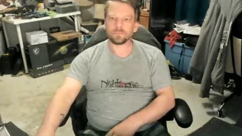 Snapshot of vandonh chatting on June 2026 03:42:01 AM vandonh online show from June 2026 03:42:01 AM