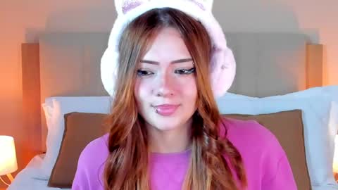 Snapshot of vanessa_foxyy chatting on May 2026 07:33:01 PM vanessa_foxyy online show from May 2026 07:33:01 PM