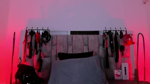 Vanessa online show from February 2026 12:06:01 PM