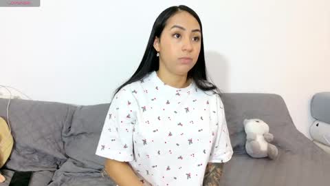 Snapshot of vanessaadol chatting on May 2026 08:42:02 AM vanessaadol online show from May 2026 08:42:02 AM